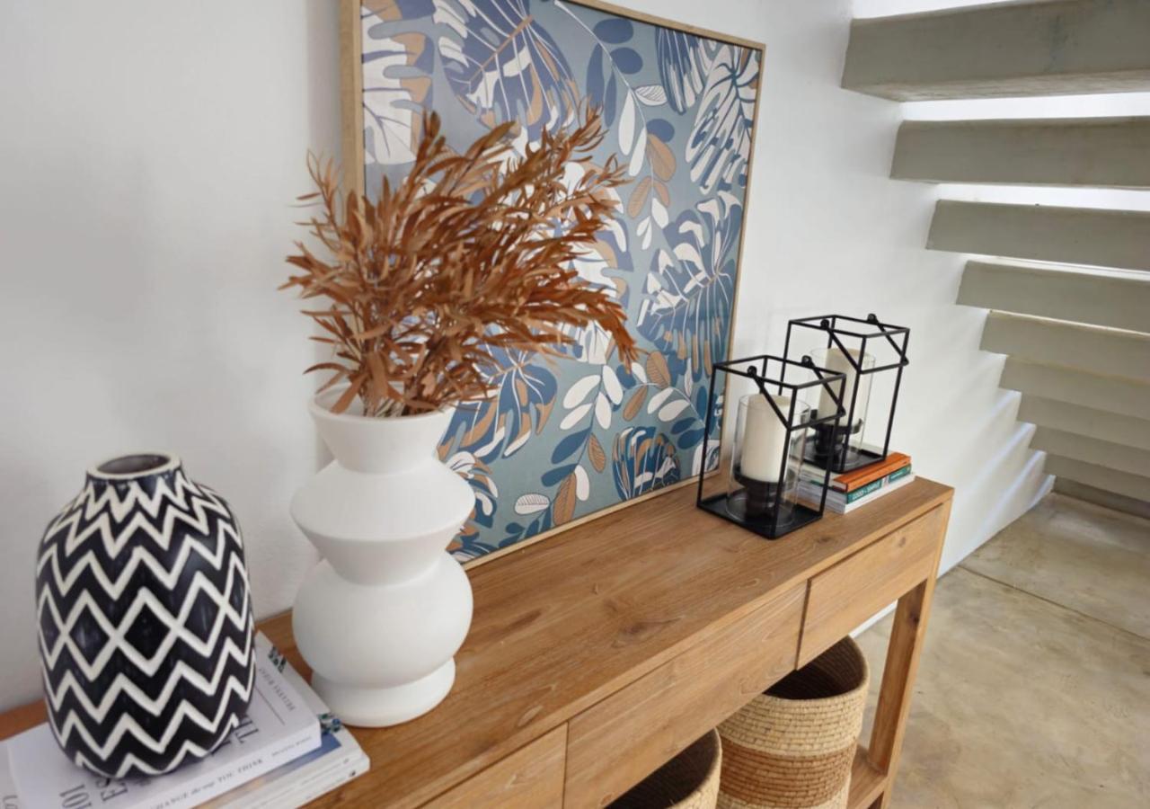 Modern Villa In Grand Bay - Short Walk To Beach Buitenkant foto